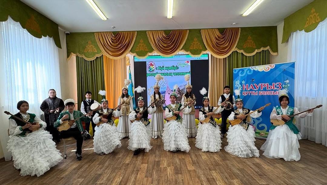 Наурыз мерекесі қарсаңында мектебімізде «Күй күмбірі» атты челлендж өткізілді.