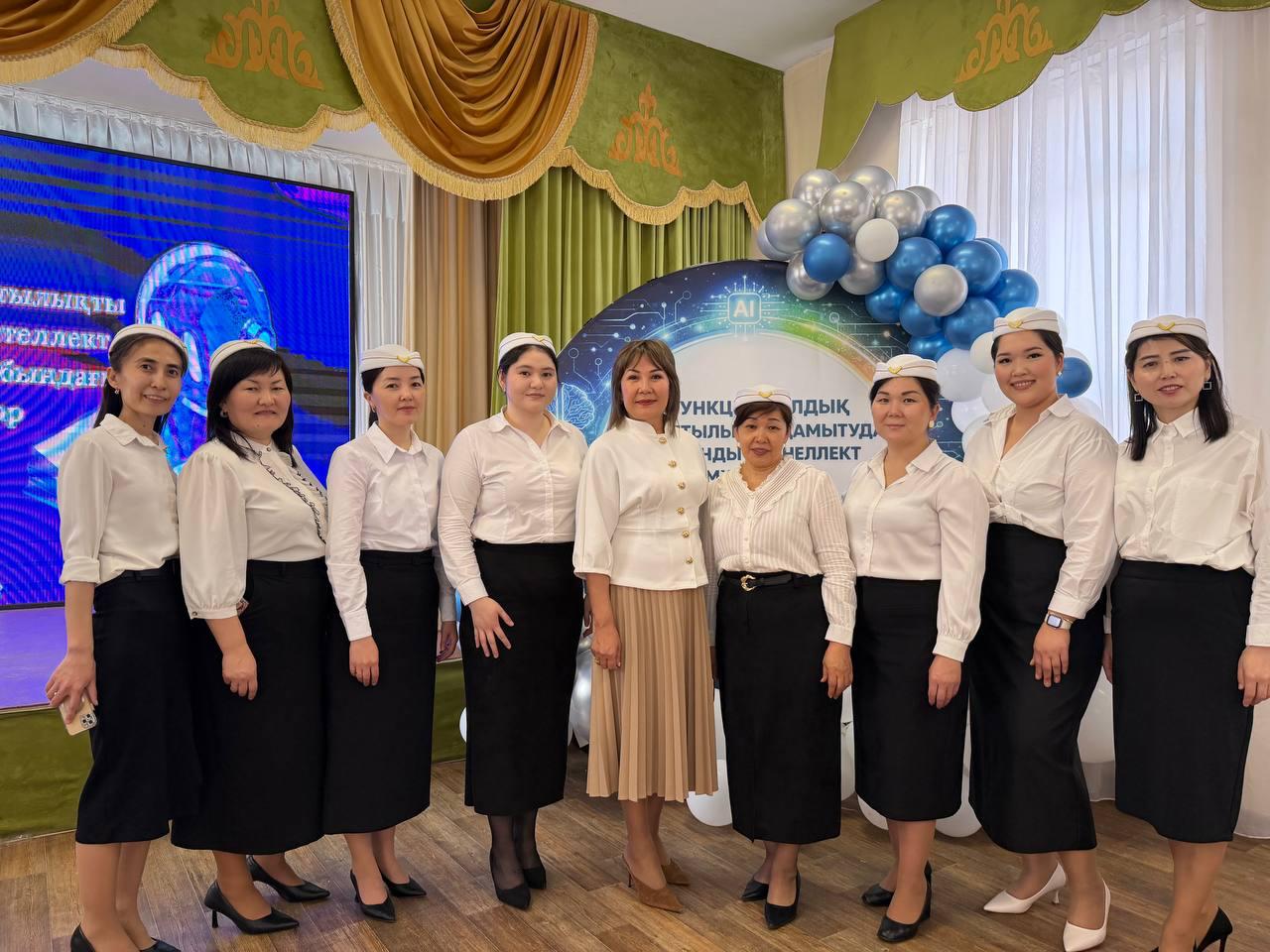 «Функционалдық сауаттылықты дамытуда ЖИ-дің мүмкіндіктері» тақырыбында қалалық семинар өтті.